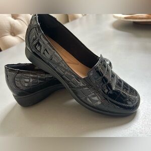 Clarks Comfort black patent slip on shoes